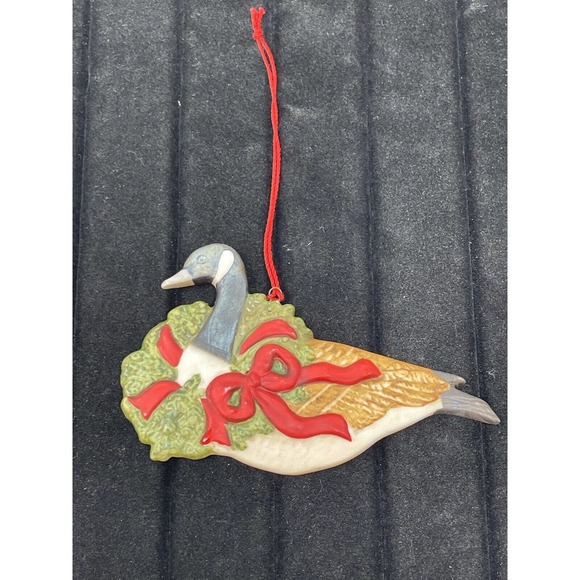 Vintage 1983 Schmid Gordon Fraser Christmas Tree Ornament Canadian Goose Wreath - Picture 1 of 6